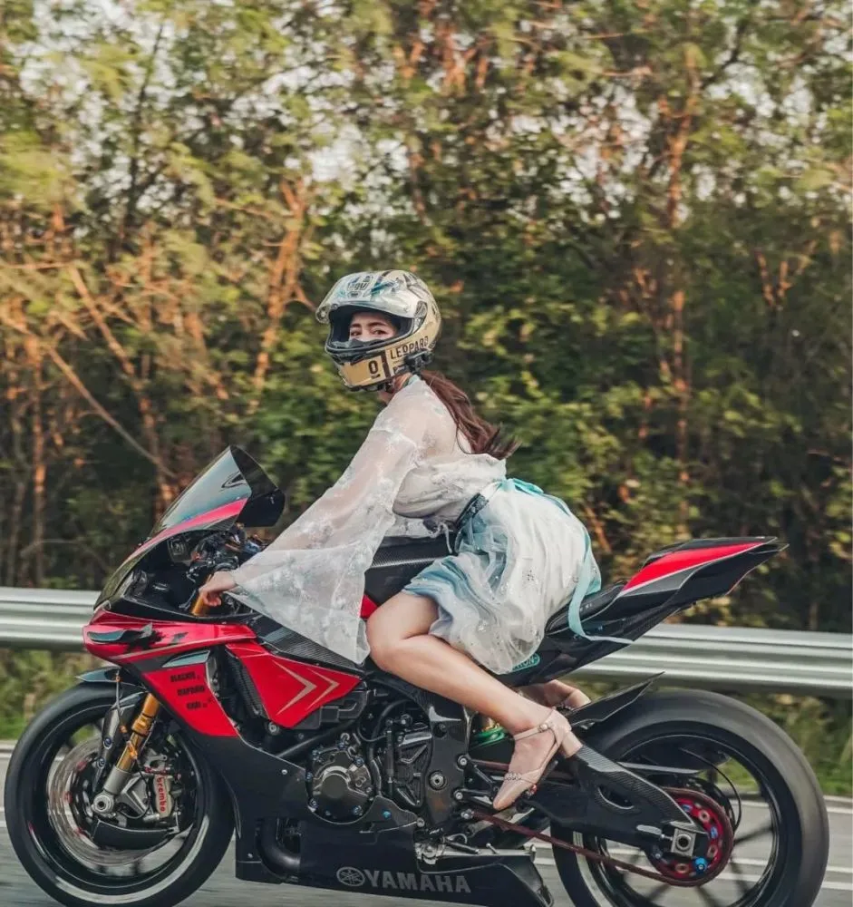 摩托女孩英语阅读_摩托女孩英文读后感_摩托女孩