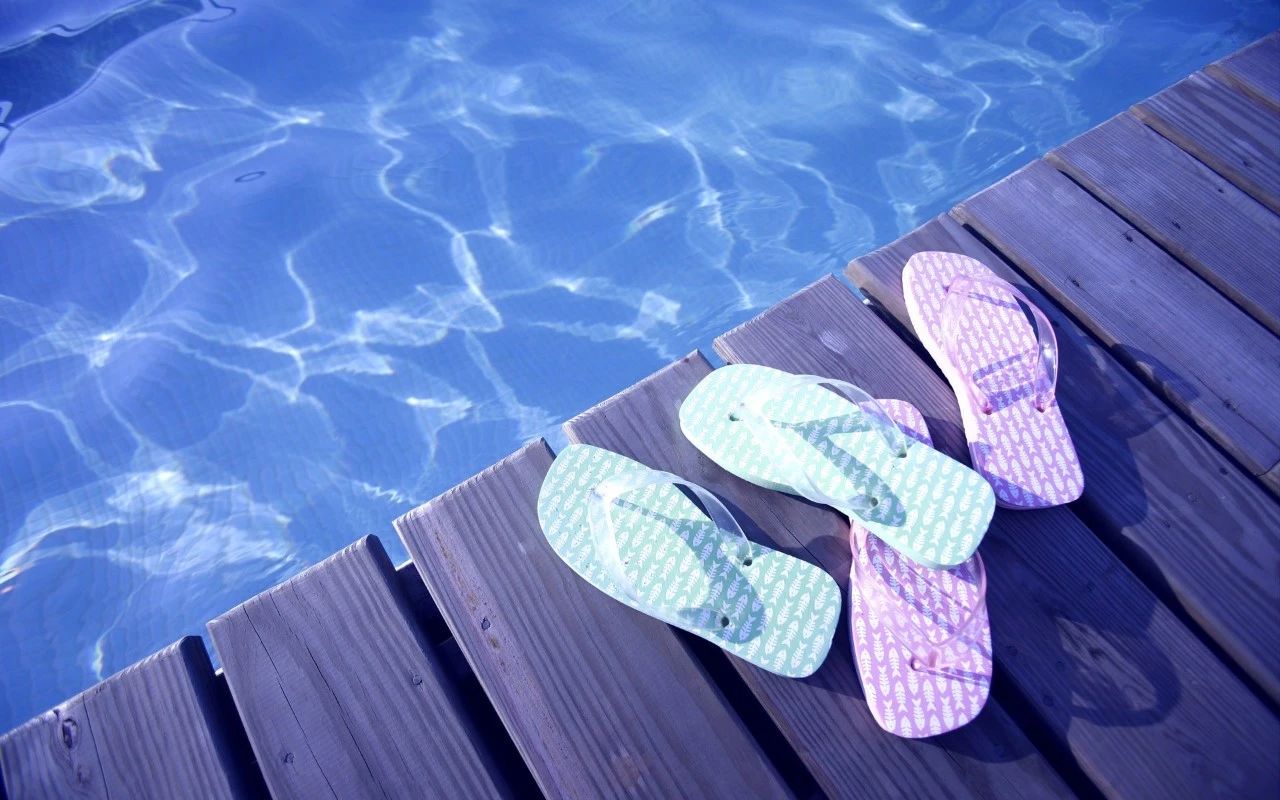 流行夏天歌曲最近很火的歌_最近流行那个什么夏天的歌曲_夏天最流行的歌