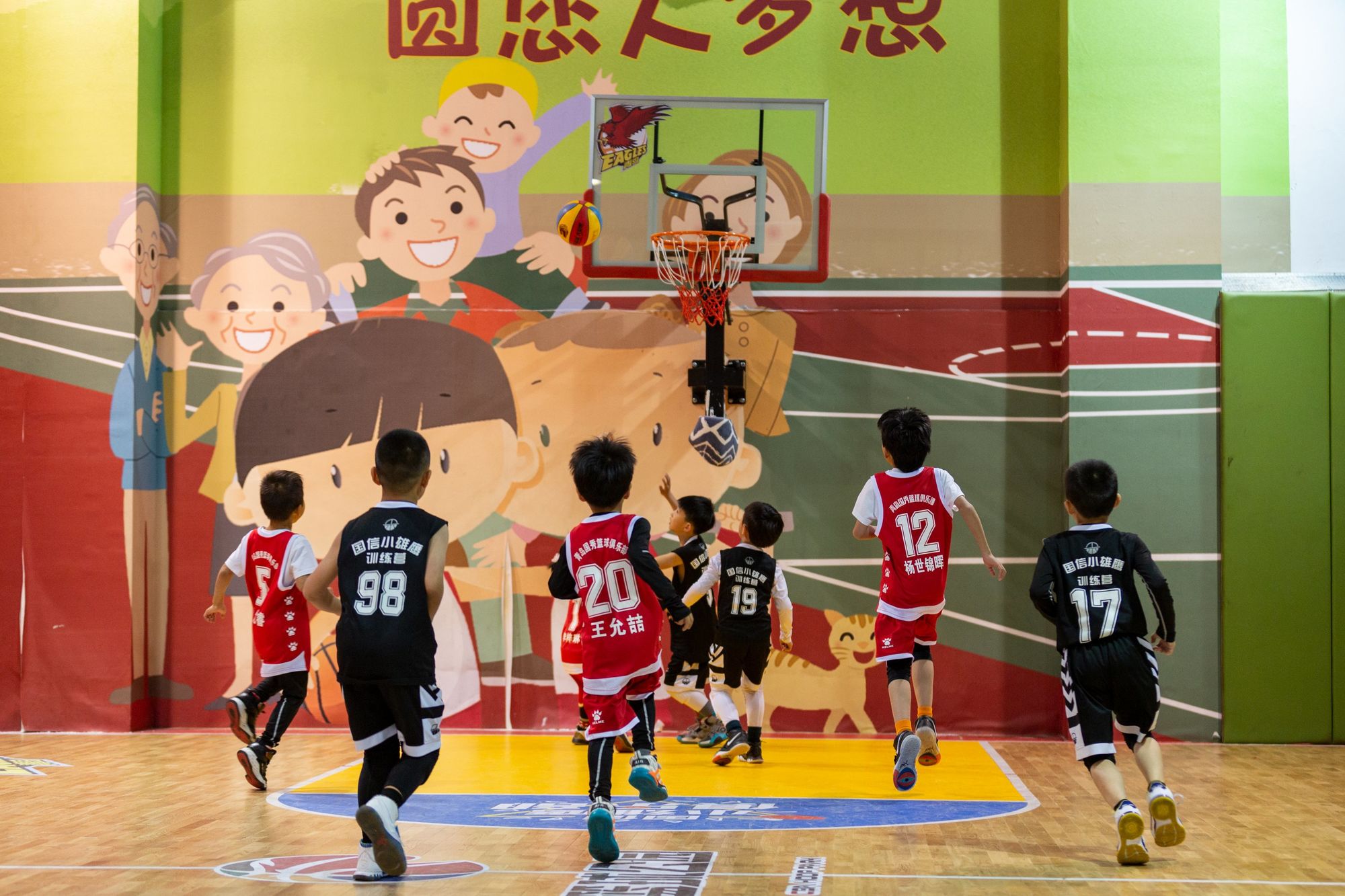 篮球2k23_篮球2k_篮球2k23手游下载
