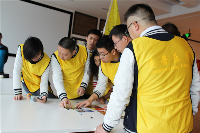 游戏纸嫁衣讲述的是什么故事_纸嫁衣团队还有什么游戏_纸嫁衣类游戏