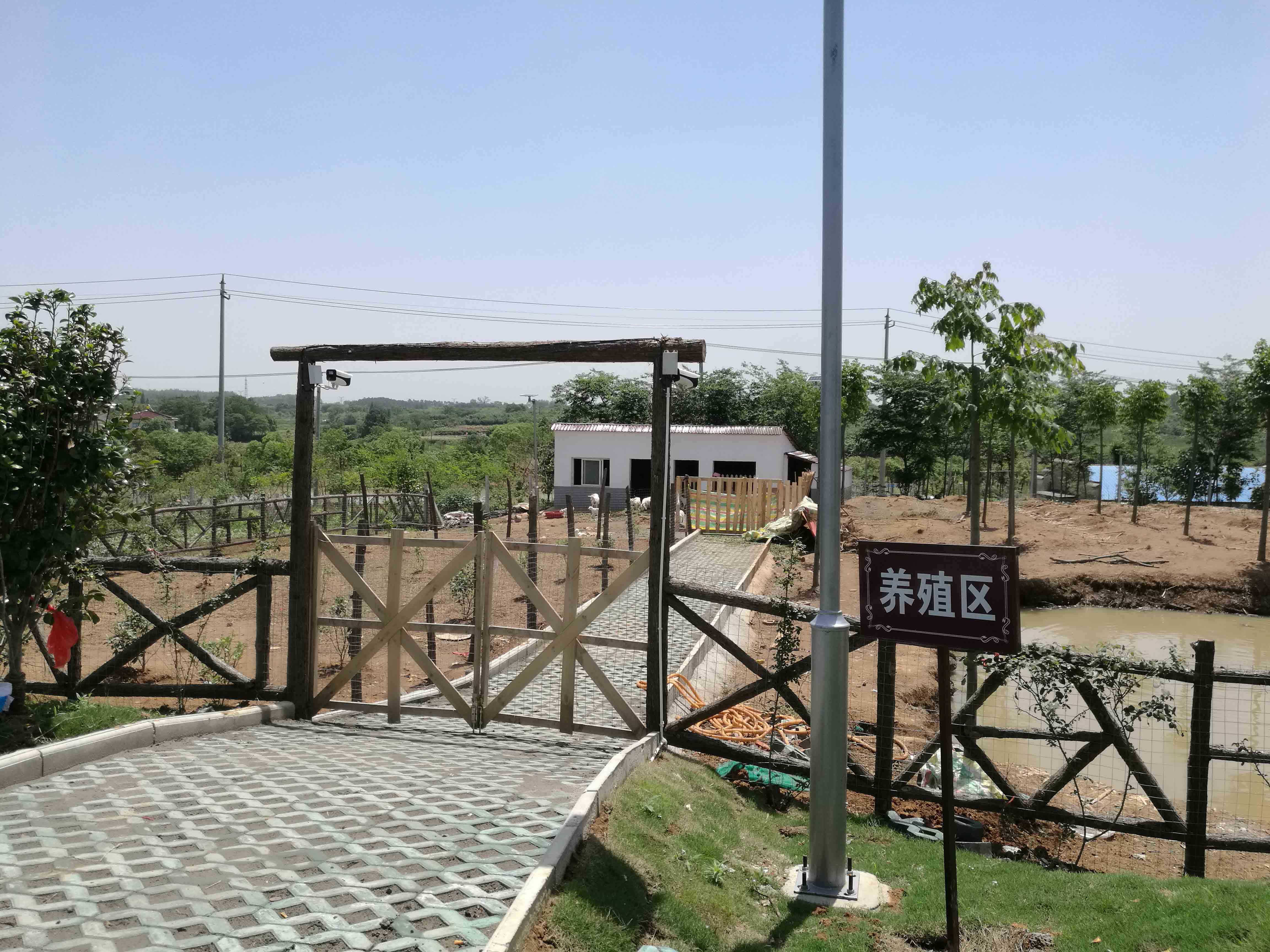手机农场建造游戏_建造农场的游戏_农场建造手机游戏大全
