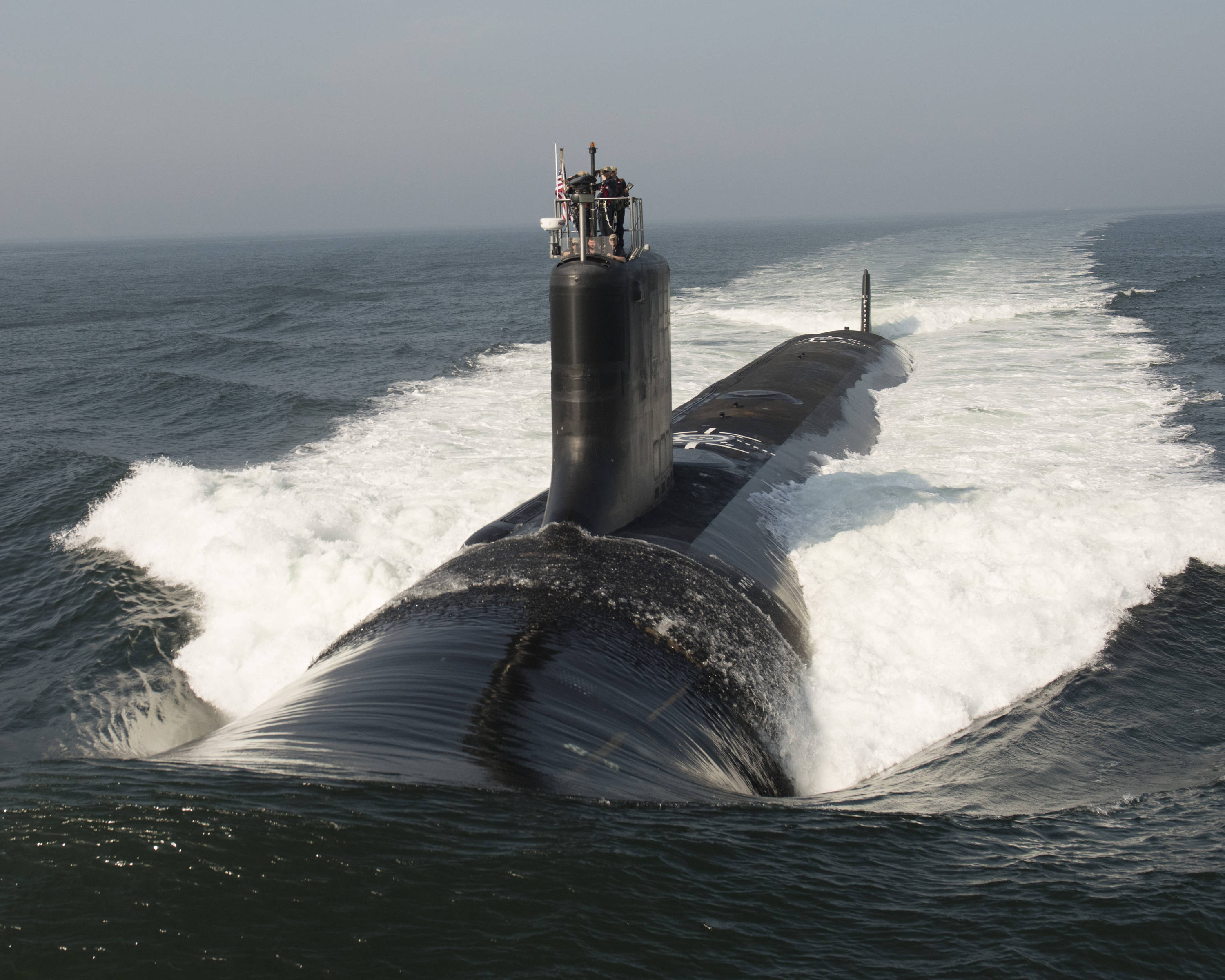 手机潜艇对战游戏-手机潜艇对战：深海冒险之旅，挑战敌人、升级装备