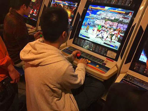 年度手机游戏_新年手机游戏_手机元年游戏