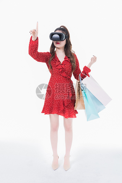 手机游戏逛超市：虚拟购物的诱惑与现实的差距