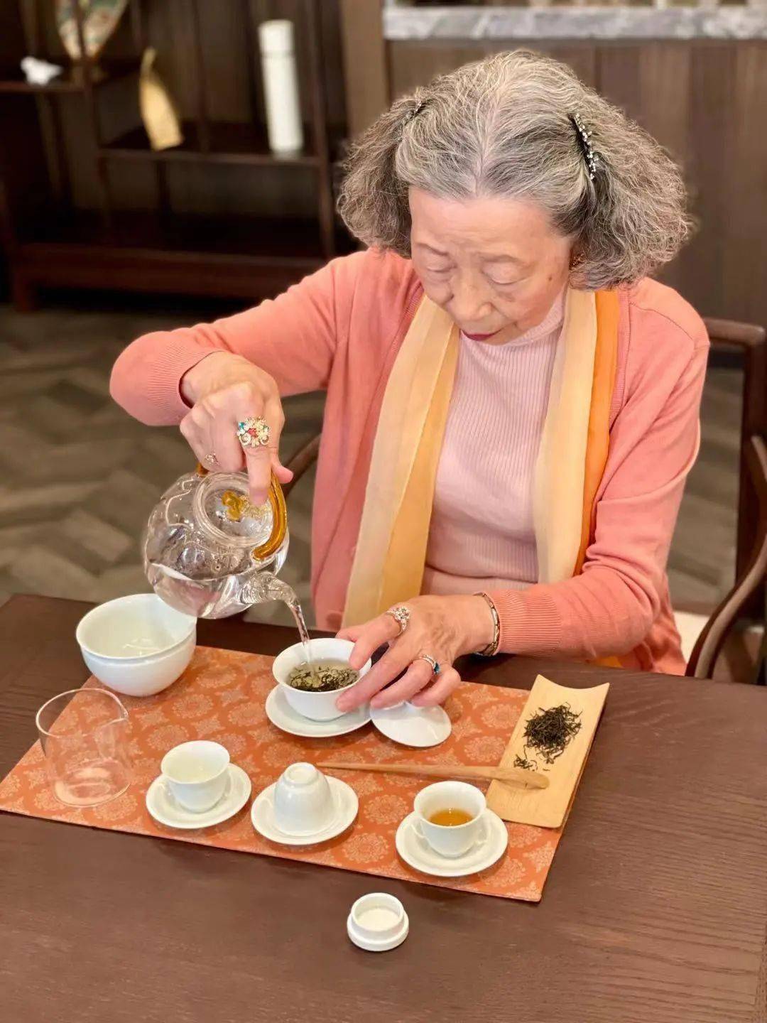 杰顿娘奥特曼生子_重生奥特曼之逍遥杰顿_杰顿娘